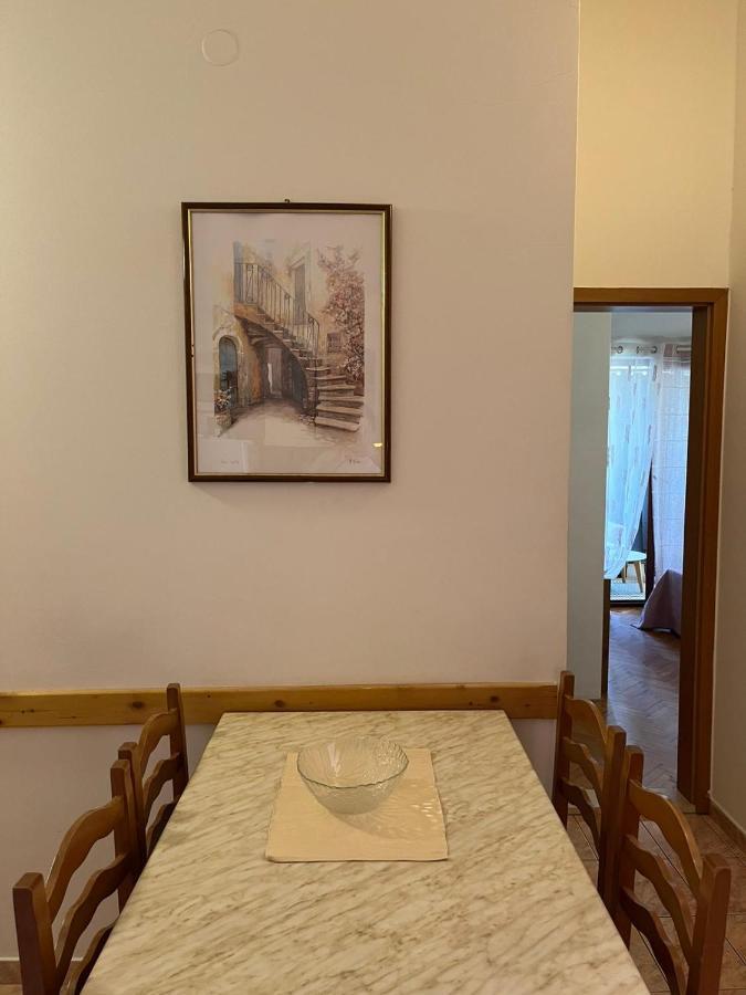 Apartman Gorana With Swimming Pool Jelsa  Exteriör bild