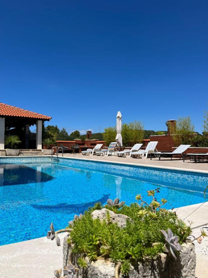 Apartman Gorana With Swimming Pool Jelsa  Exteriör bild
